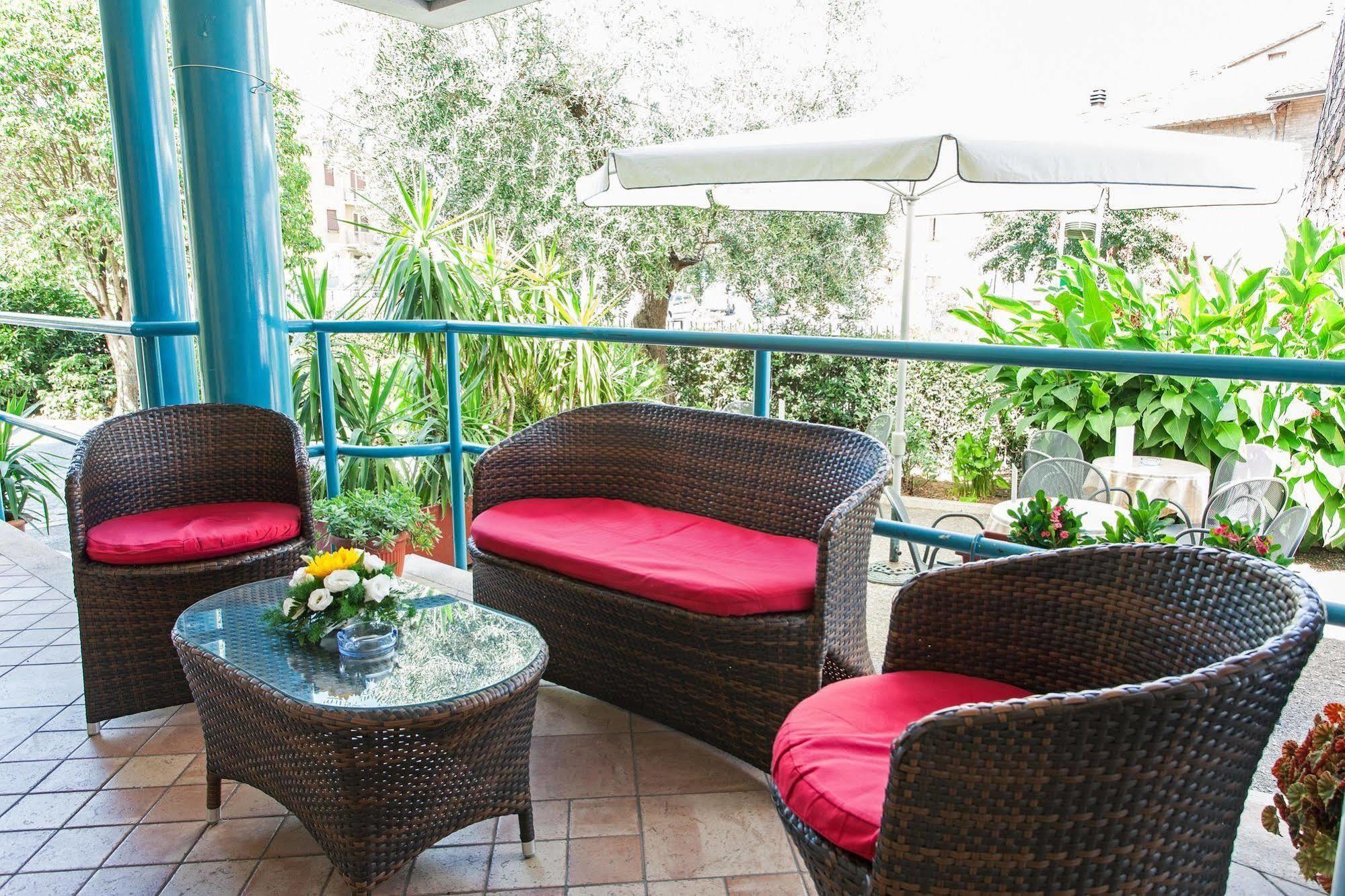 Hotel Los Angeles อัสซิซี ภายนอก รูปภาพ